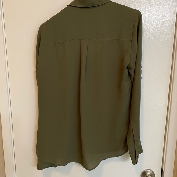 Green blouse - Picture 3 of 3